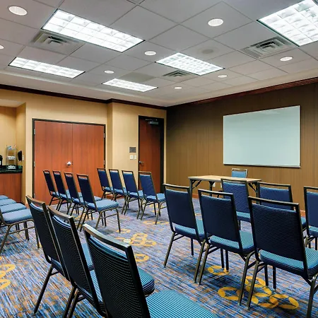 Courtyard By Marriott Chicago Schaumburg/Woodfield Mall