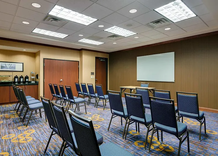 Courtyard By Marriott Chicago Schaumburg/woodfield Mall 3* Schaumburg