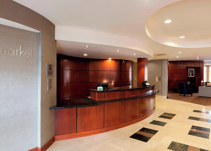 Courtyard By Marriott Chicago Schaumburg/woodfield Mall Hotel 3*