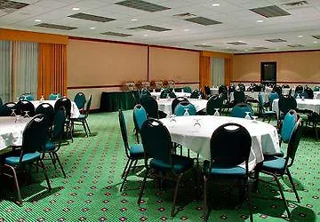 Courtyard By Marriott Chicago Schaumburg/woodfield Mall Hotel 3*