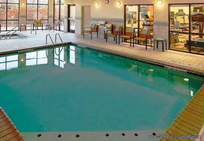 Courtyard By Marriott Chicago Schaumburg/woodfield Mall 3*